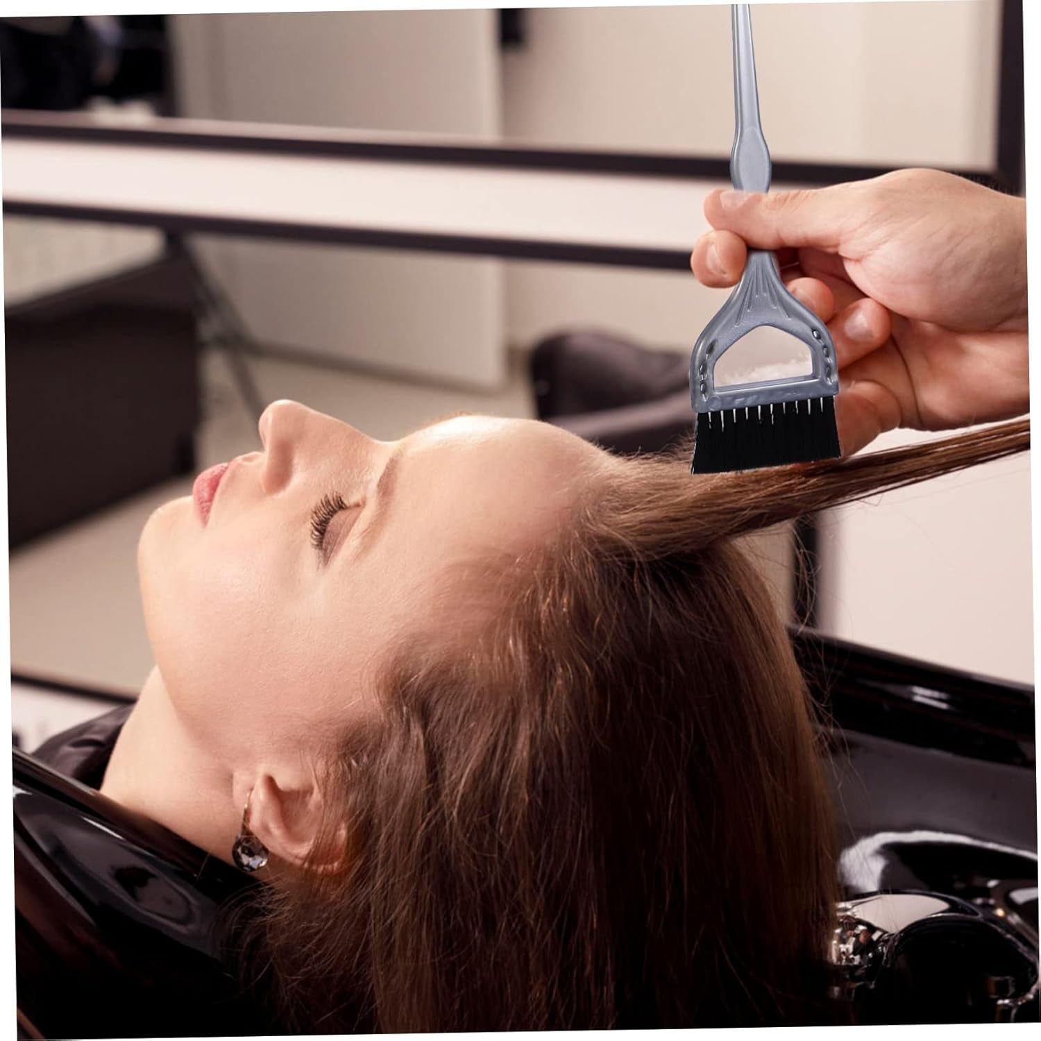 4Pcs Hair Dyeing Kit Lightweight Mixing Bowls Tint Brush and Measuring Cup for Salon and Home Use Essential Tools for Easy Hair Coloring and Projects